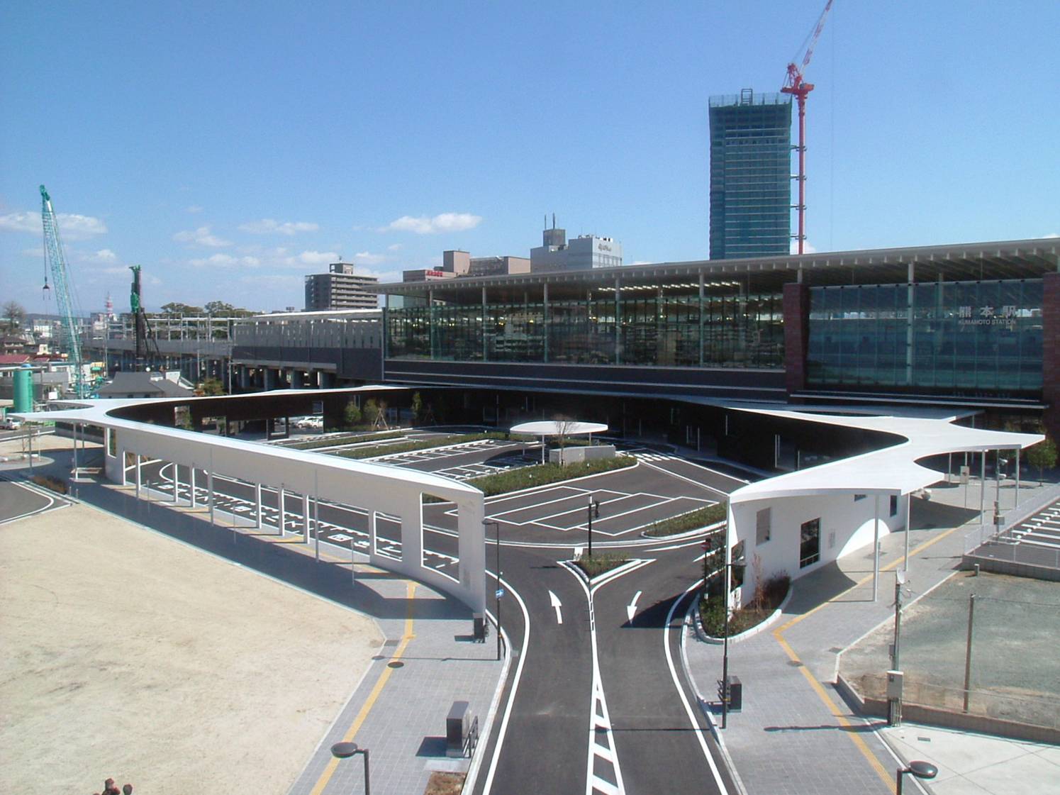 熊本駅西口駅前広場